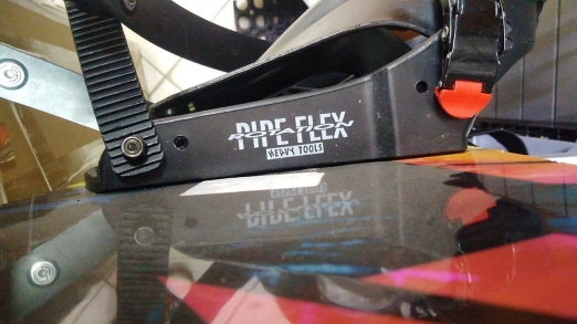 FTwo Сноуборд Б/У Random р.129 + крепления Pipe Flex heavy tools