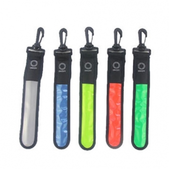 Crazy Маяк светодиодный с карабином. На рюкзак. Красный (2018)